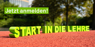 Schriftzug „Start in die Lehre“ auf einer Tartanbahn